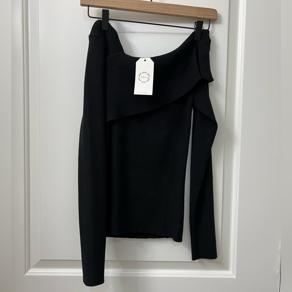 NWT Women’s Off Shoulder Sweaters - Size Small - Picture 2 of 10